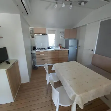 Holiday home Mobile Home, Kamp Pasman